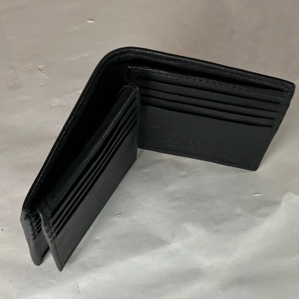 Stone Mountain Black Leather Wallet Card Holder